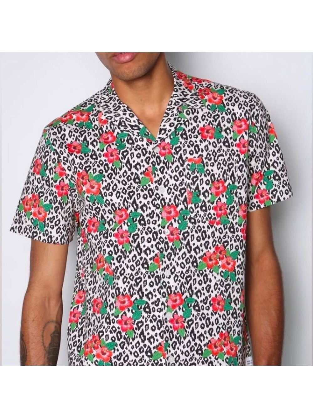 Public Art Men’s button up - floral, animal, and 100% fun! - size large “be you”